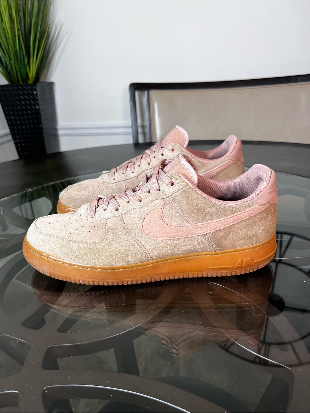 Nike Air Force 1'07 LV8 Suede in the "Particle Pink / Gum Sz 12